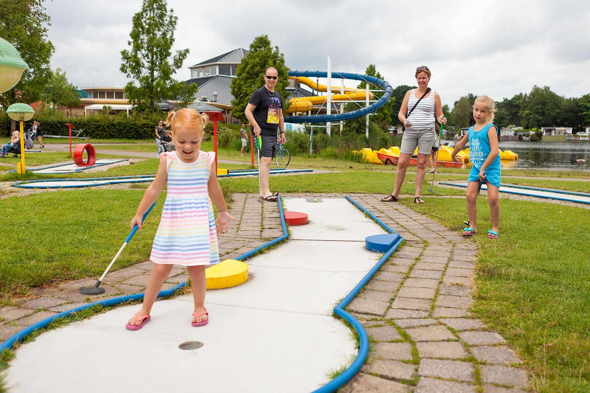 Oostappen Vakantiepark Prinsenmeer Bv Hotel Asten Exterior photo